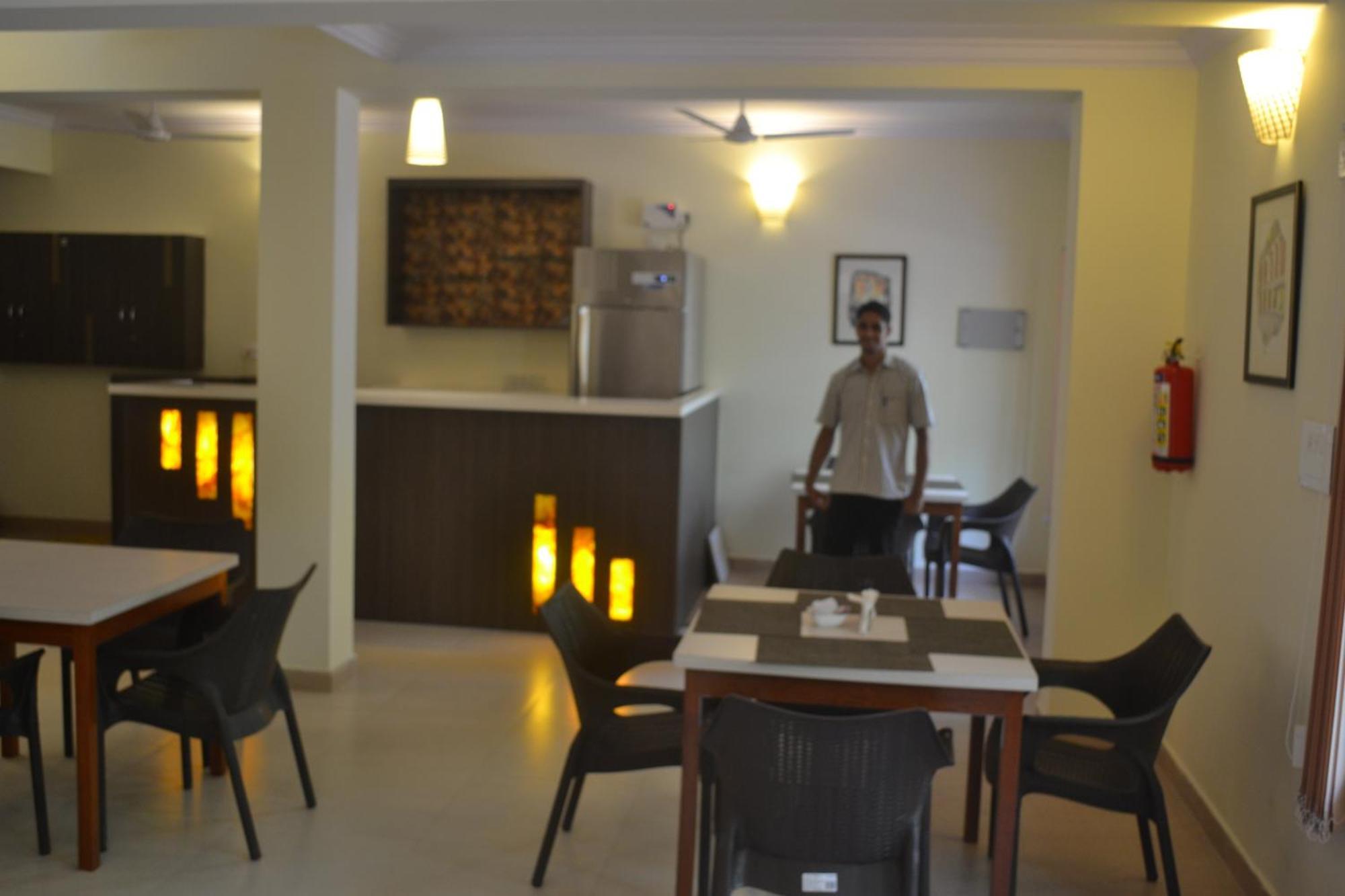 The Majorda Pristinne Hotel Buitenkant foto