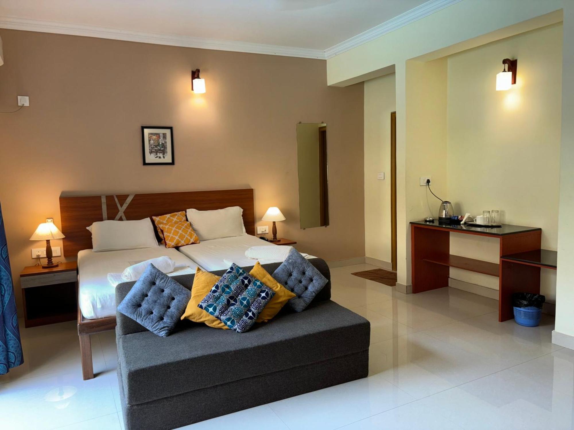 The Majorda Pristinne Hotel Buitenkant foto
